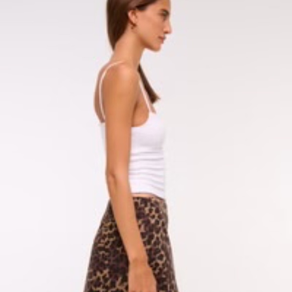 Abercrombie & Fitch Leapord Print Mid Rise Denim Mini Skort - Picture 4 of 7